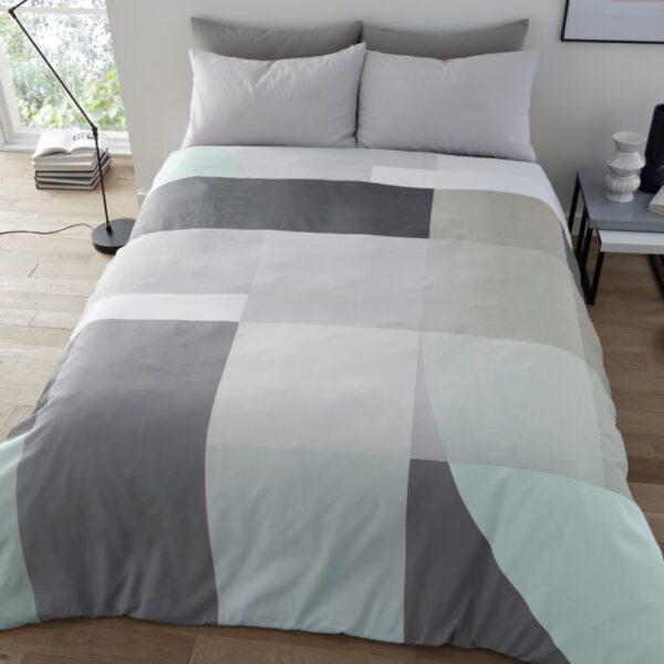 ABSTRACT BLOCKED DUVET SET - Image 2