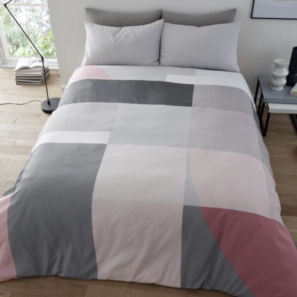 ABSTRACT BLOCKED DUVET SET - Image 4